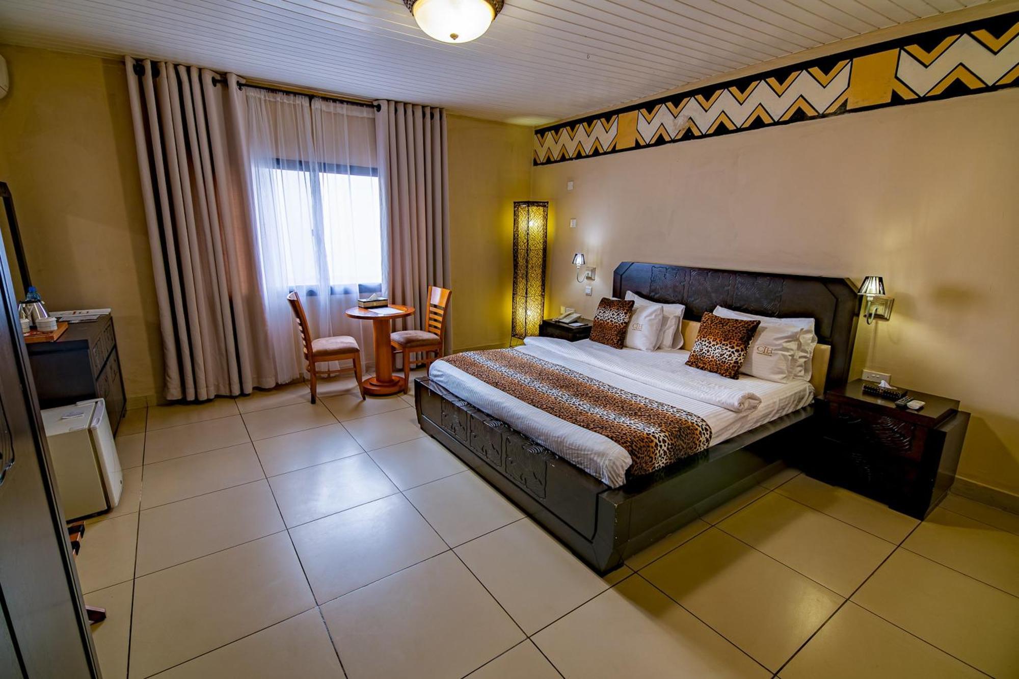 The Country Lodge Hotel Freetown Luaran gambar