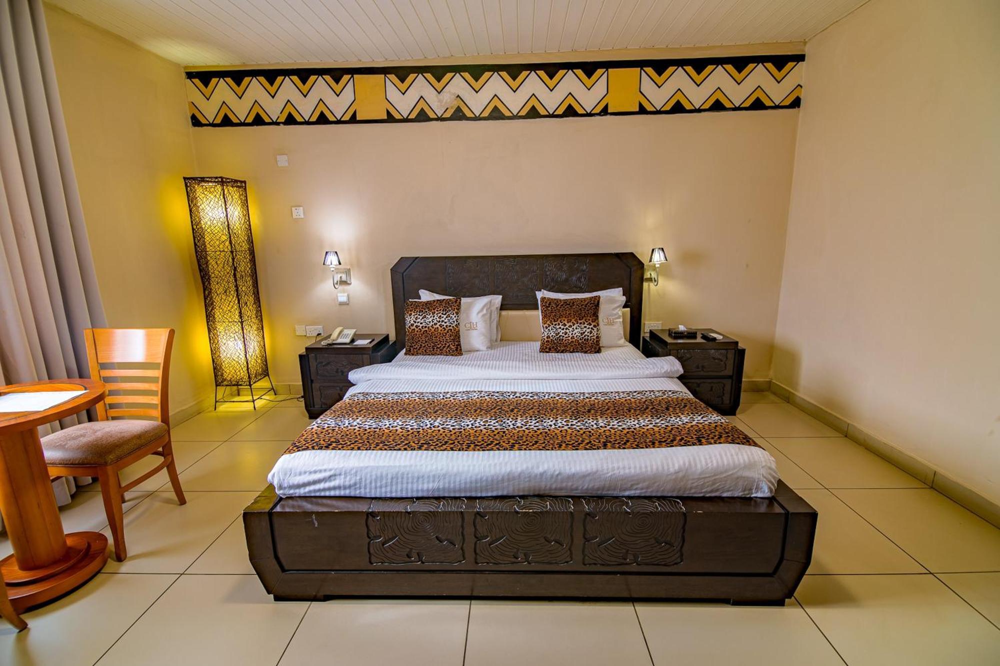 The Country Lodge Hotel Freetown Luaran gambar