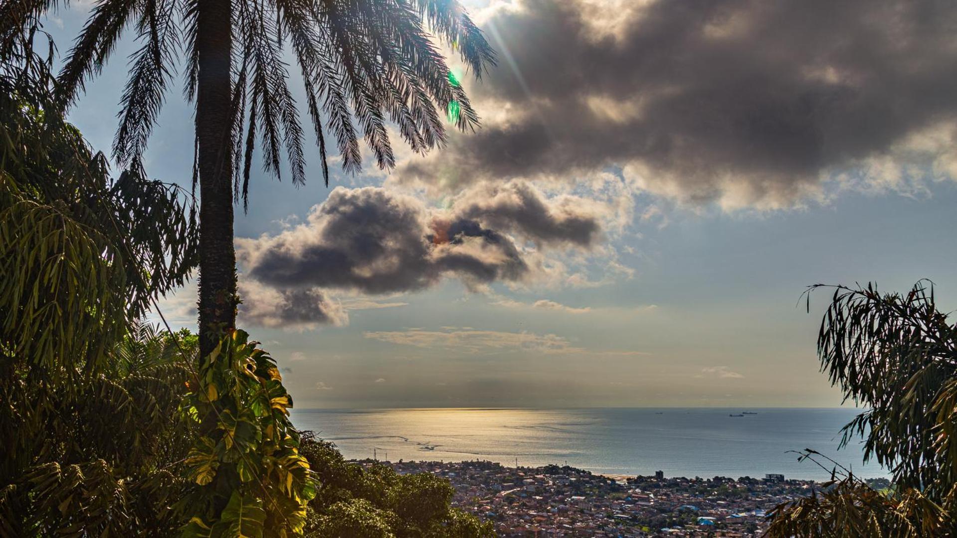 The Country Lodge Hotel Freetown Luaran gambar
