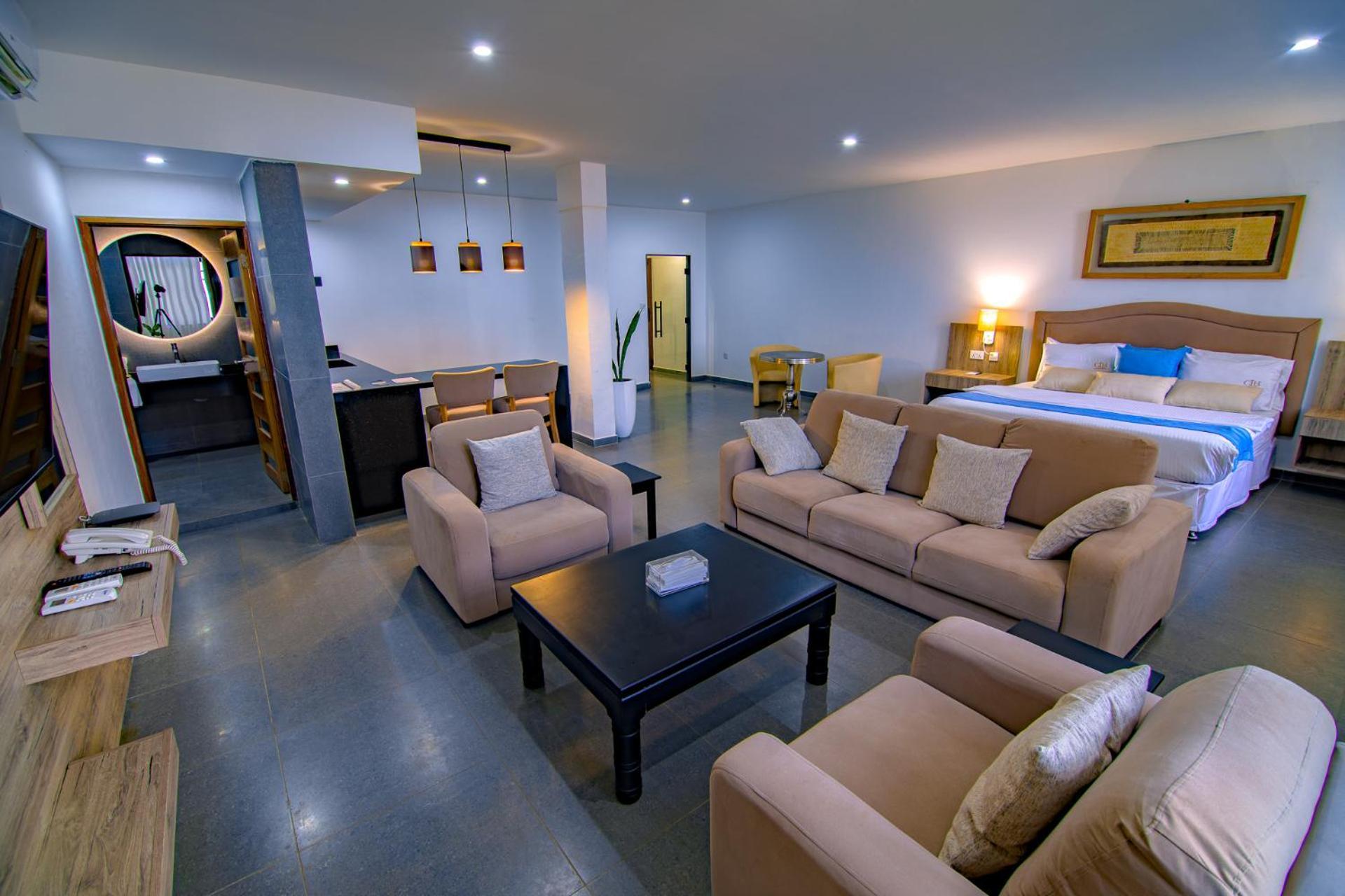 The Country Lodge Hotel Freetown Luaran gambar