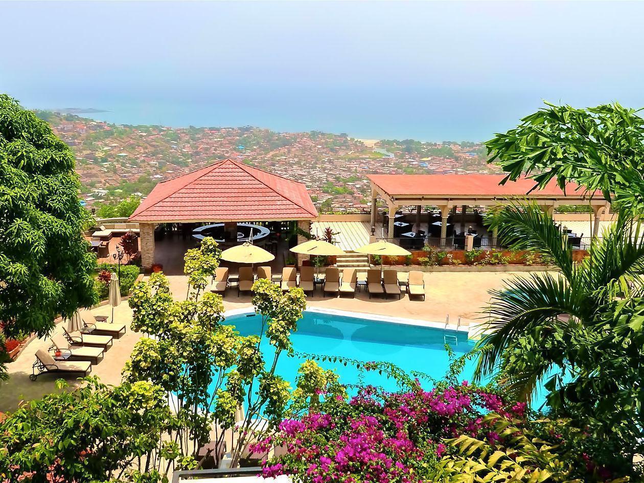 The Country Lodge Hotel Freetown Luaran gambar