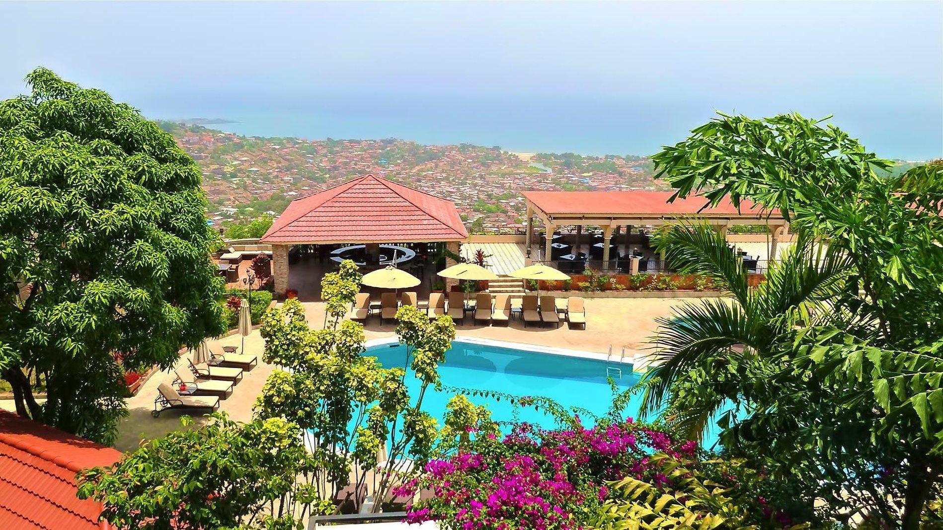 The Country Lodge Hotel Freetown Luaran gambar