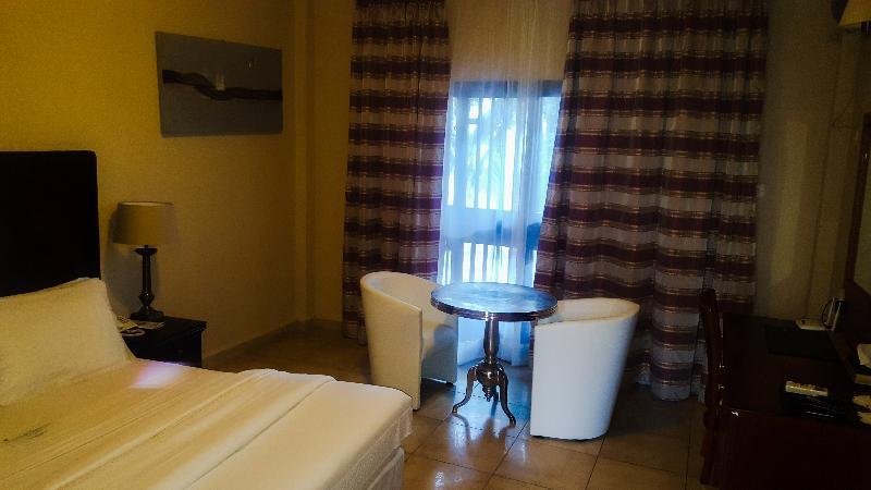 The Country Lodge Hotel Freetown Luaran gambar