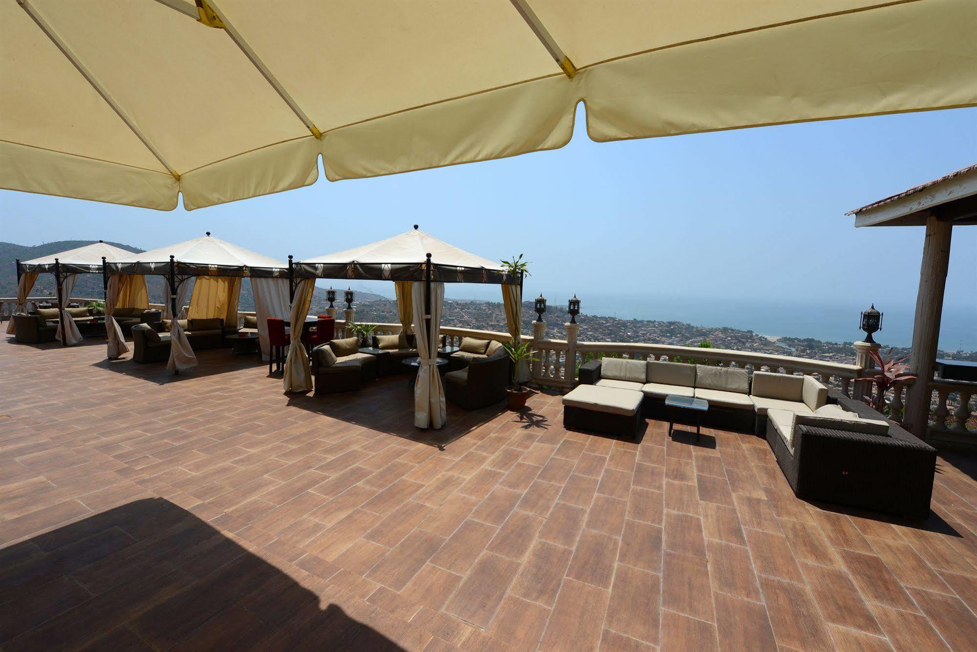 The Country Lodge Hotel Freetown Luaran gambar