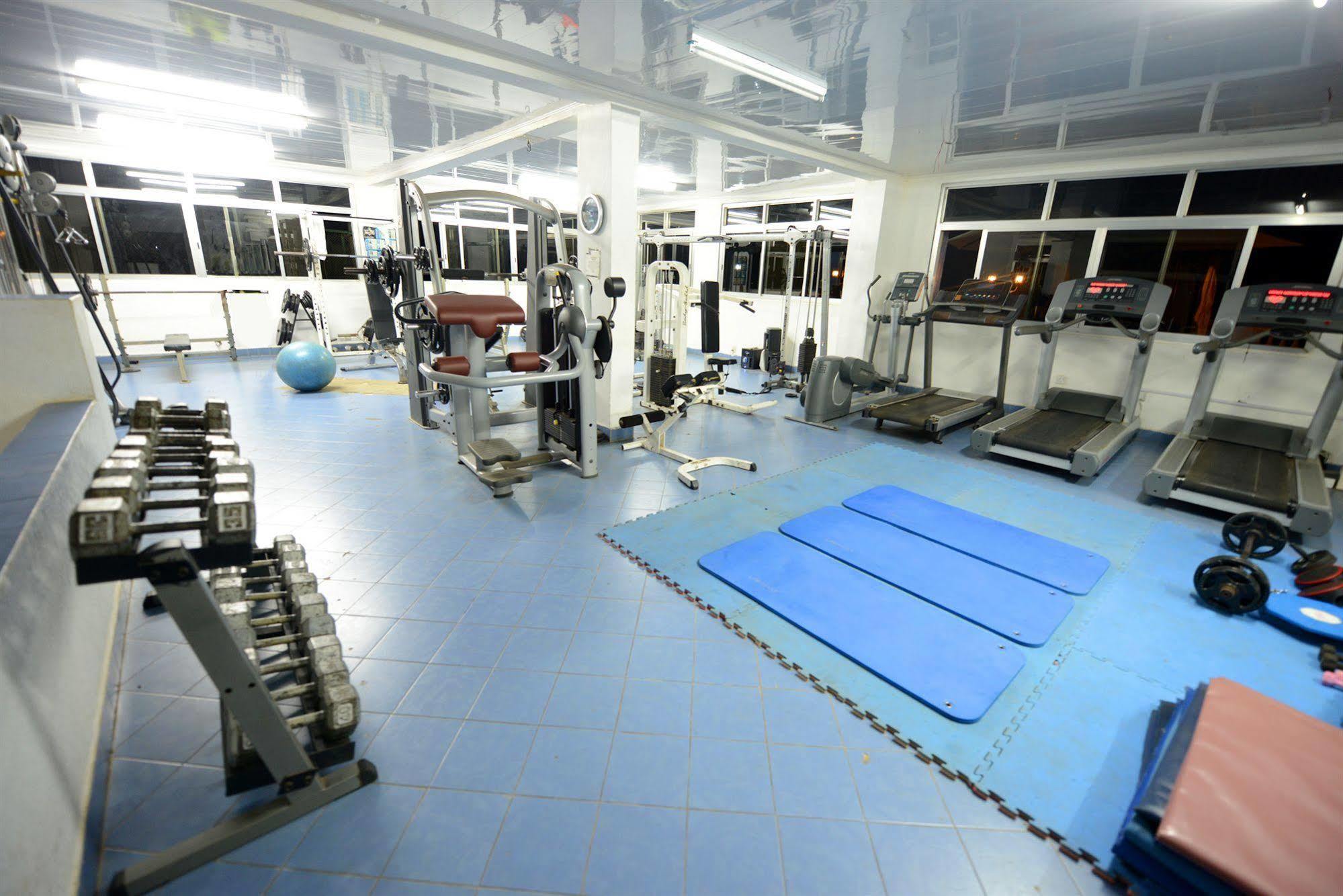 The Country Lodge Hotel Freetown Luaran gambar
