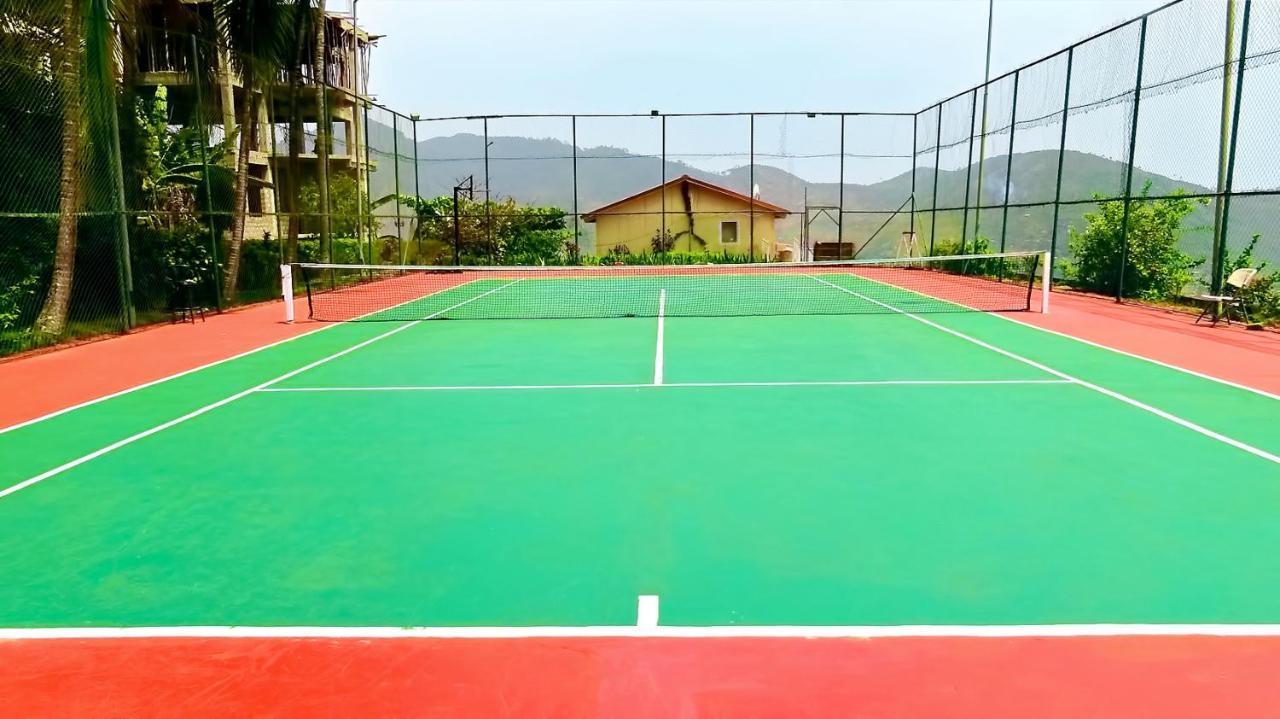 The Country Lodge Hotel Freetown Luaran gambar